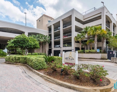 400 E Bay Street - Photo Thumbnail 46