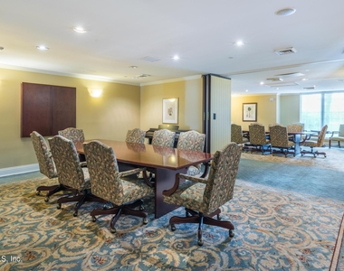 400 E Bay Street - Photo Thumbnail 34