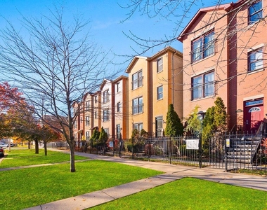 5848 S Prairie Avenue - Photo Thumbnail 18