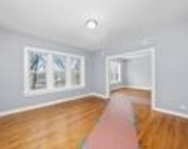 543 E 77th Street - Photo Thumbnail 3