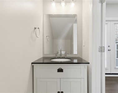 395 8th Street Ne - Photo Thumbnail 20