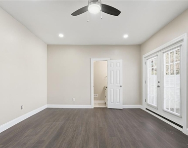 395 8th Street Ne - Photo Thumbnail 9