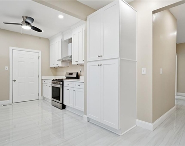 395 8th Street Ne - Photo Thumbnail 6