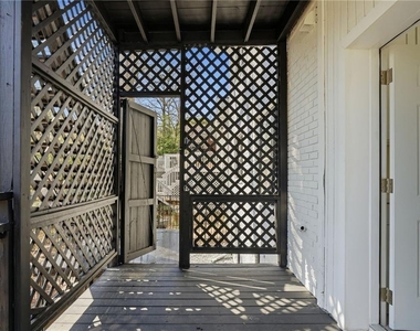 395 8th Street Ne - Photo Thumbnail 22
