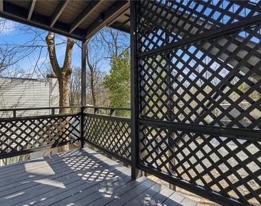395 8th Street Ne - Photo Thumbnail 21