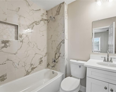 395 8th Street Ne - Photo Thumbnail 14