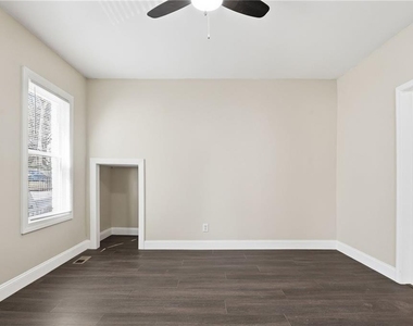395 8th Street Ne - Photo Thumbnail 13