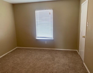 5906 Drenner Park Lane - Photo Thumbnail 15