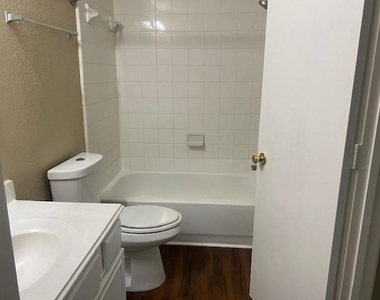 5906 Drenner Park Lane - Photo Thumbnail 25