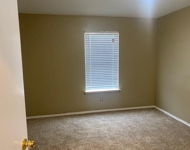 5906 Drenner Park Lane - Photo Thumbnail 9