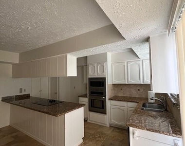 2010 Windy Meadow Drive - Photo Thumbnail 4
