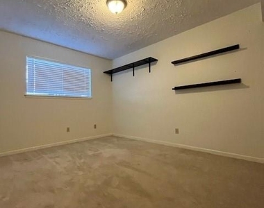 2010 Windy Meadow Drive - Photo Thumbnail 13