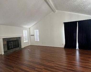 2010 Windy Meadow Drive - Photo Thumbnail 3