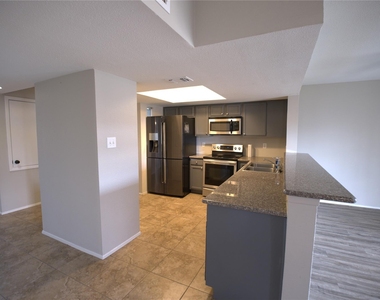 4444 Victory Drive - Photo Thumbnail 1