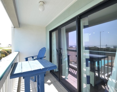 6102 Seawall Boulevard - Photo Thumbnail 1