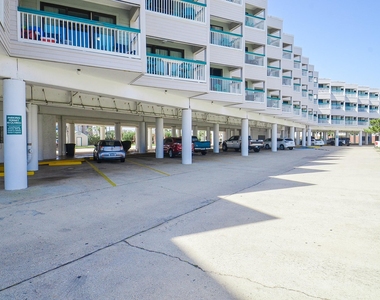 6102 Seawall Boulevard - Photo Thumbnail 16