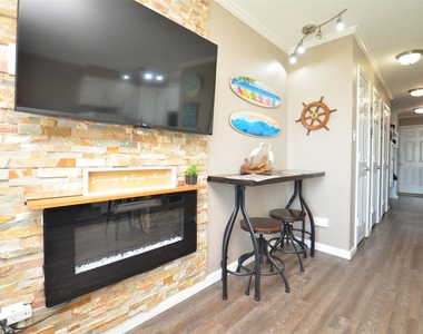 6102 Seawall Boulevard - Photo Thumbnail 32