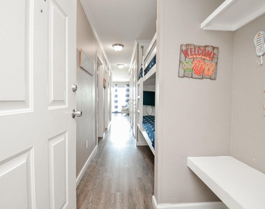 6102 Seawall Boulevard - Photo Thumbnail 20
