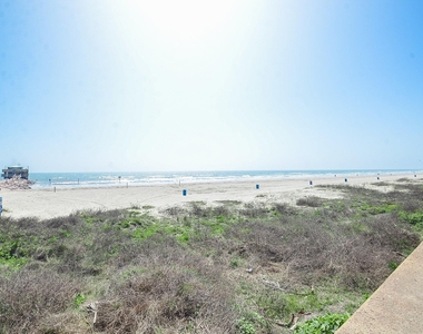 6102 Seawall Boulevard - Photo Thumbnail 8
