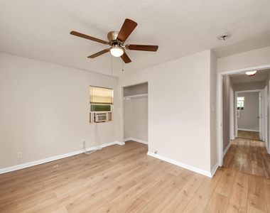 10506 Sierra Drive - Photo Thumbnail 18