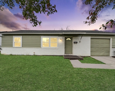 10506 Sierra Drive - Photo Thumbnail 2