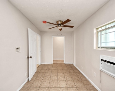 10506 Sierra Drive - Photo Thumbnail 10