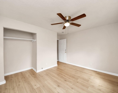 10506 Sierra Drive - Photo Thumbnail 19