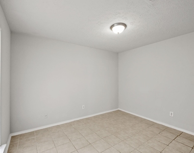 6607 Navidad Road - Photo Thumbnail 7
