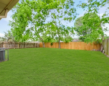 6607 Navidad Road - Photo Thumbnail 10