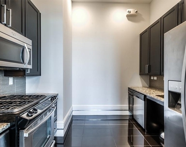 2801 Water Wall Drive - Photo Thumbnail 14