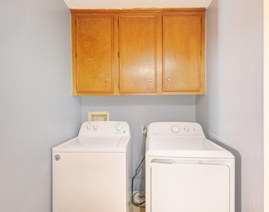 1006 Bolton Drive - Photo Thumbnail 15