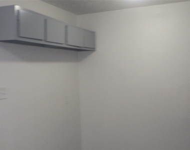 8410 Brandon Street - Photo Thumbnail 3