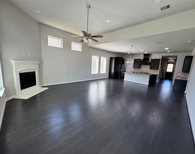 5231 Pickford Grove - Photo Thumbnail 5