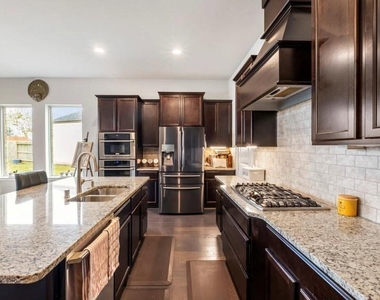 5231 Pickford Grove - Photo Thumbnail 9