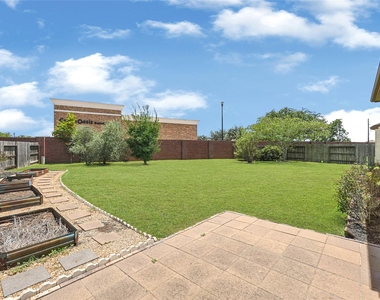 5231 Pickford Grove - Photo Thumbnail 24