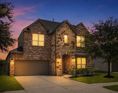 5231 Pickford Grove - Photo Thumbnail 10
