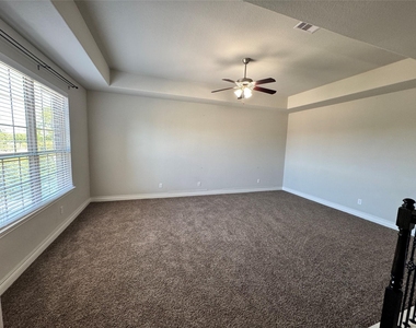 5231 Pickford Grove - Photo Thumbnail 20