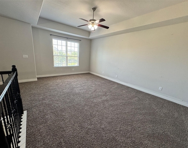 5231 Pickford Grove - Photo Thumbnail 21