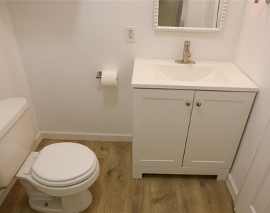 10 Jenkins Street - Photo Thumbnail 4