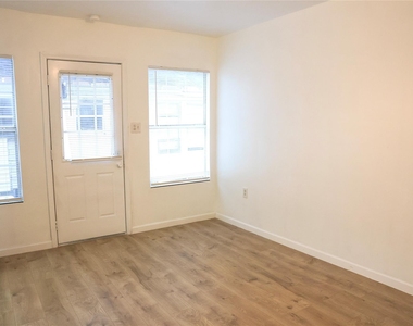 10 Jenkins Street - Photo Thumbnail 15