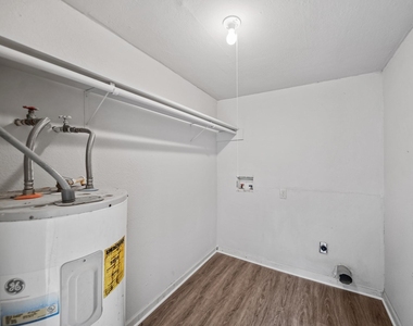 1706 California Street - Photo Thumbnail 9
