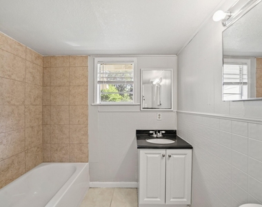 1706 California Street - Photo Thumbnail 7