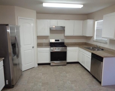 11310 Seven Sisters Drive - Photo Thumbnail 7