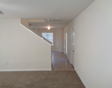 11310 Seven Sisters Drive - Photo Thumbnail 3