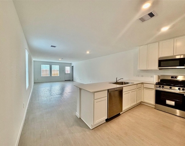 5003 Esperanza Terrace Drive - Photo Thumbnail 7