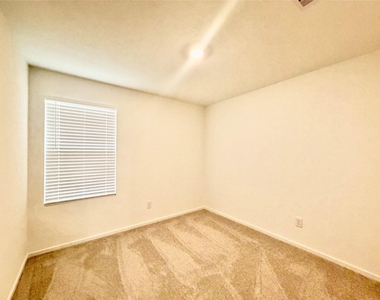 5003 Esperanza Terrace Drive - Photo Thumbnail 11