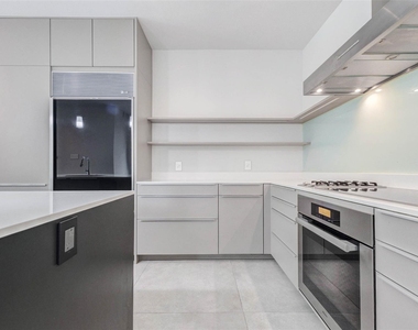 1222 Marconi Street - Photo Thumbnail 7