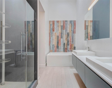 1222 Marconi Street - Photo Thumbnail 20