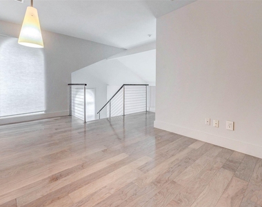1222 Marconi Street - Photo Thumbnail 24