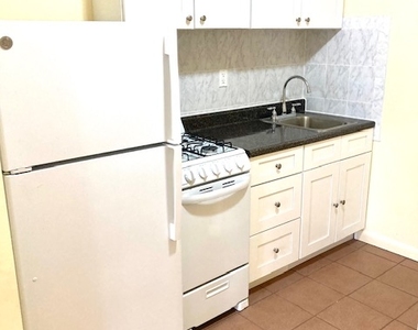 215 East 110th Street - Photo Thumbnail 4
